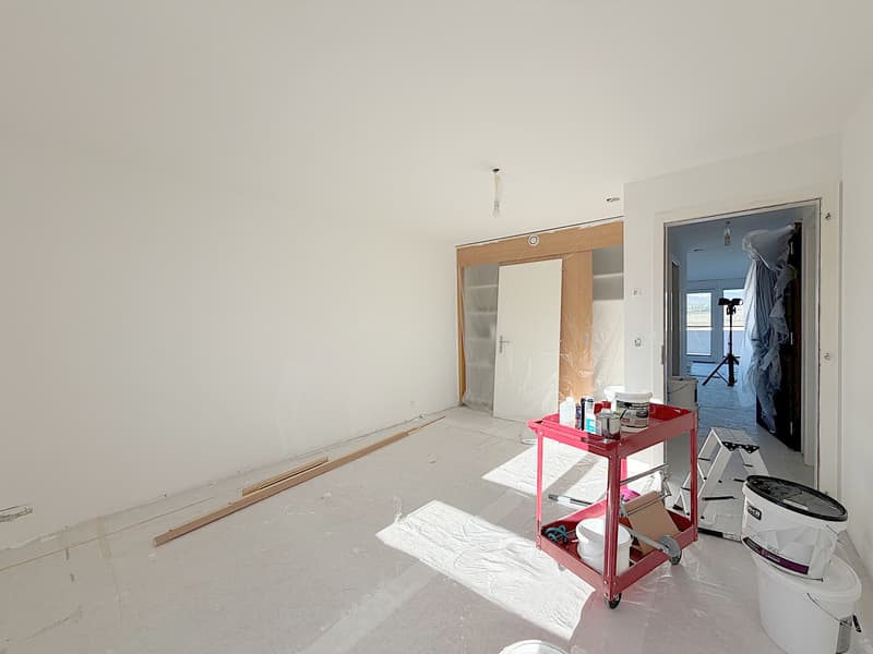 Chambre 2 avec armoire 2.1.jpg