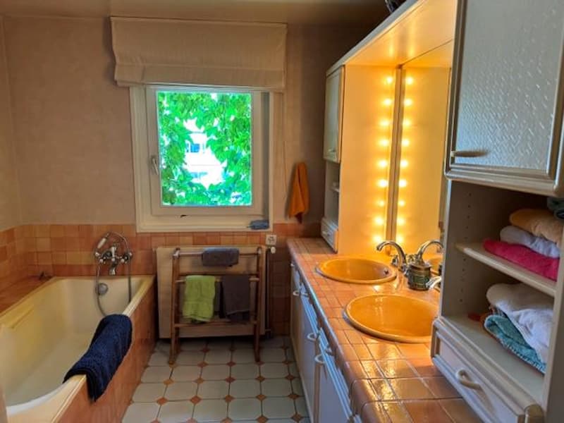 Maison de village pleine de charme avec cachet unique (9)