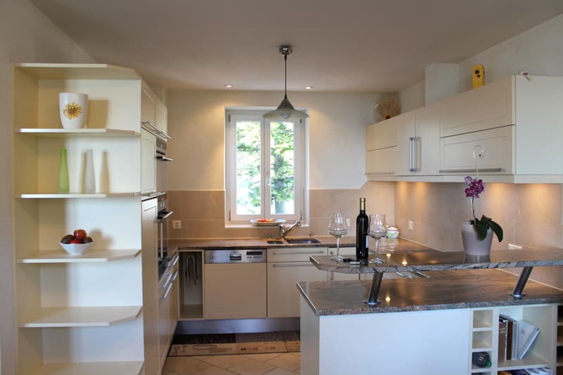 Charmante maison individuelle de 5.5 pièces avec vue sur le lac (5)