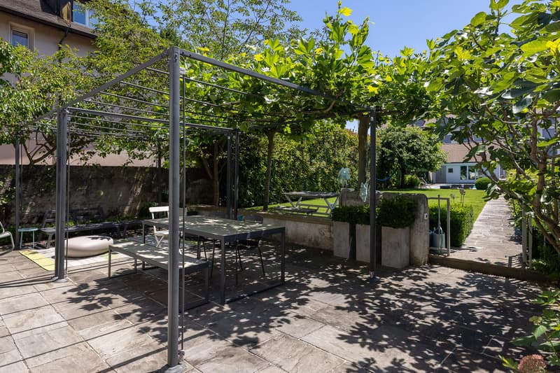 Magnifique maison de village avec piscine et jardin (3)