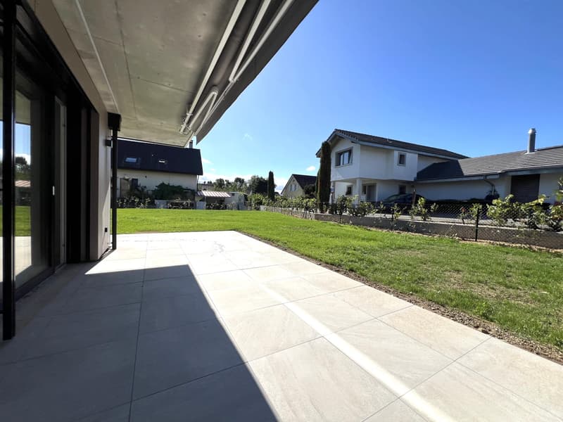 Magnifique maison jumelle neuve de 4.5 pièces avec grand jardin privatif (2)