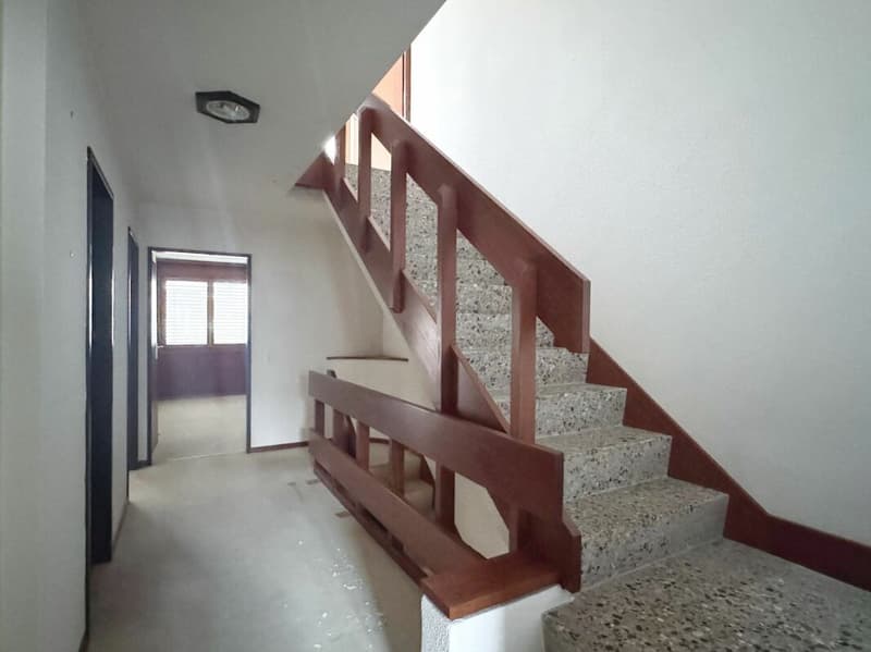 Triplex de 180 m2 à rénover à Nyon (10)