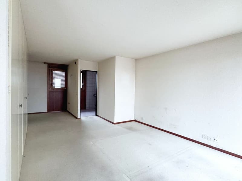 Triplex de 180 m2 à rénover à Nyon (10)