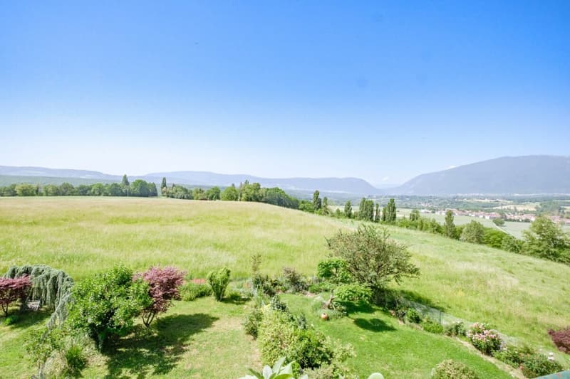 Bel appartement en attique - duplex - vue dégagée (9)