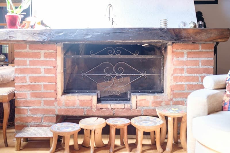 Maison de village de caractère avec jardin arborisé (4)