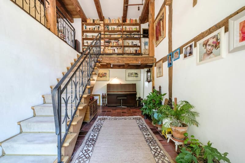 Maison de village de caractère avec jardin arborisé (2)