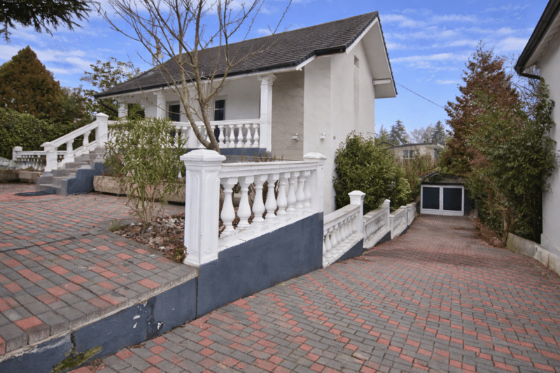 Grande maison rénovée à fort potentiel locatif (5)