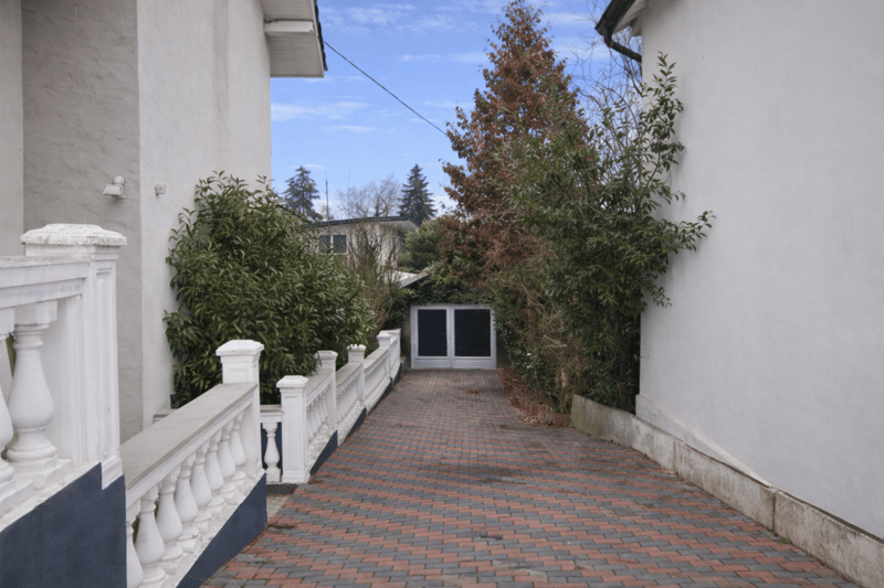 Grande maison rénovée à fort potentiel locatif (3)