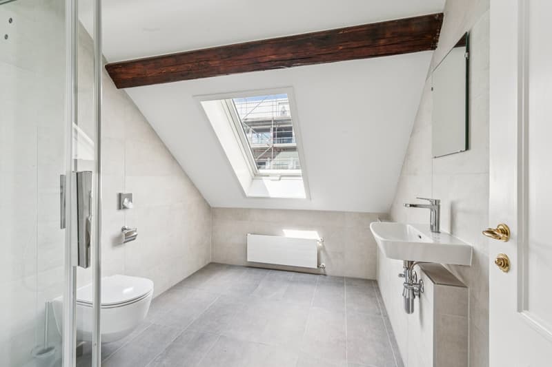 198 m2 - Surfaces de haut standing au cœur du quartier des banques (9)