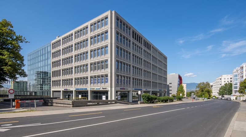 Espace de bureaux premium 655 m² - Cœur du quartier des Nations Unies (1)