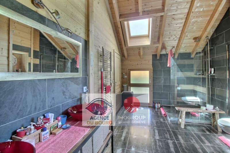 Chalet de standing avec vue dégagée et jardin - La Muraz (8)