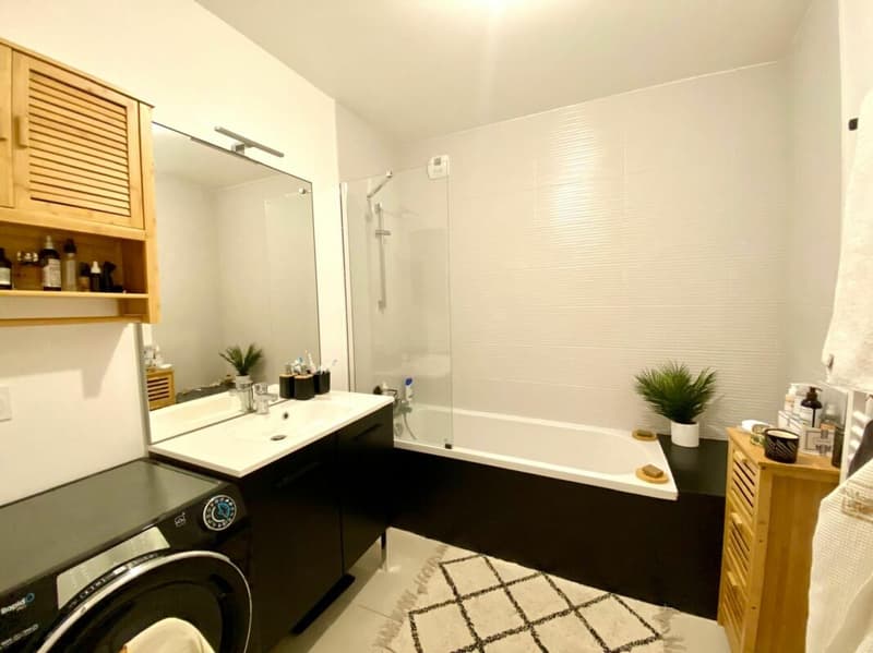 Divonne Les Bains T3 en rez de jardin (7)