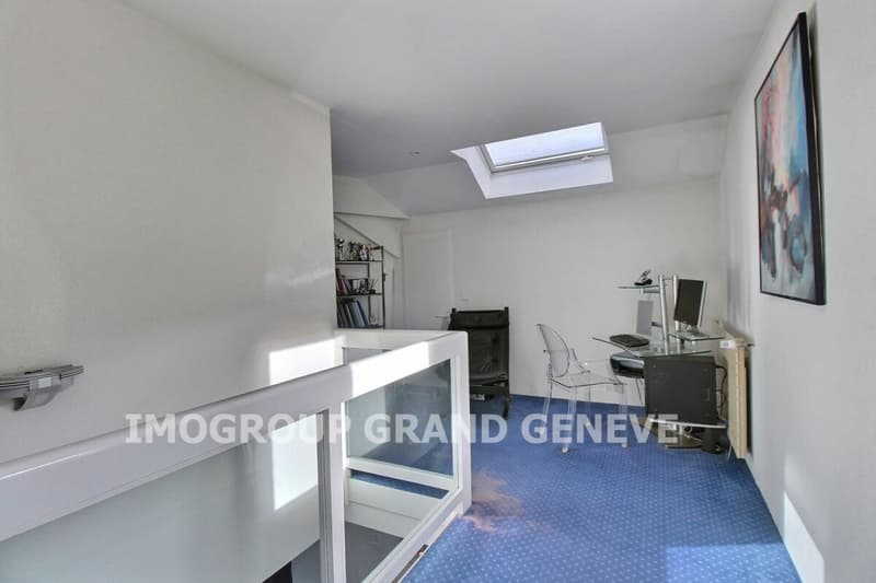 Maison d'architecte - Saint-Cergues - 6 pièces - FRANCE - 850 000 EUR (9)
