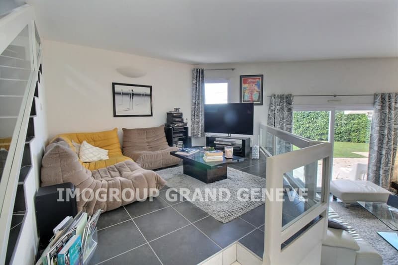 Maison d'architecte - Saint-Cergues - 6 pièces - FRANCE - 850 000 EUR (6)