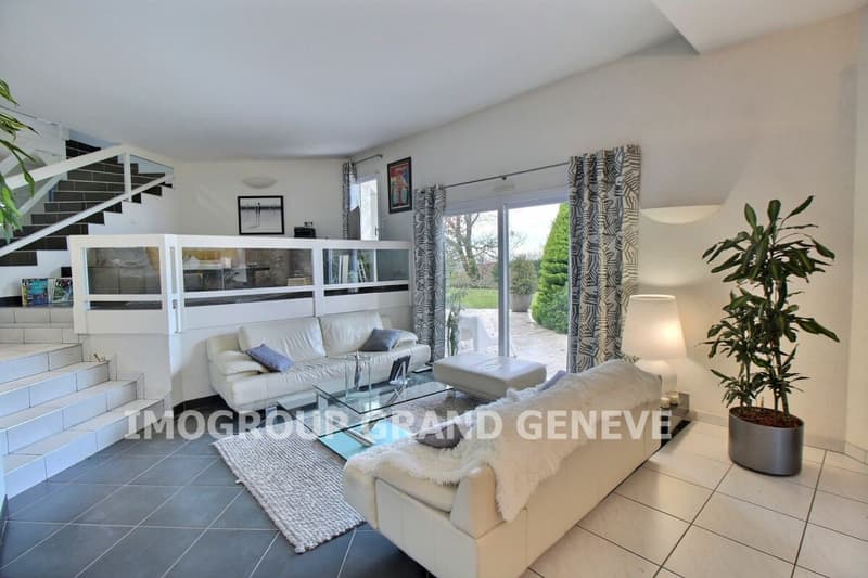 Maison d'architecte - Saint-Cergues - 6 pièces - FRANCE - 850 000 EUR (4)