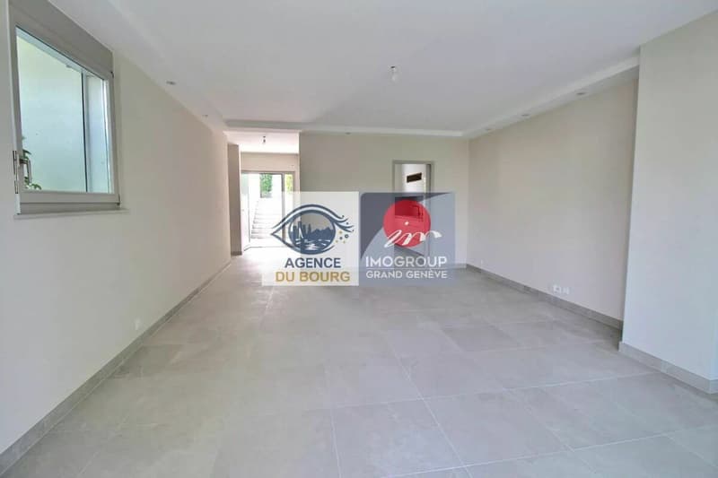 Spacieux duplex avec jardin privatif aux allures de maison - Anières (5)