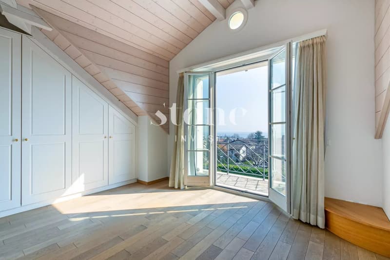 Spacieuse villa de maître avec vue sur le lac et SPA privatif (6)