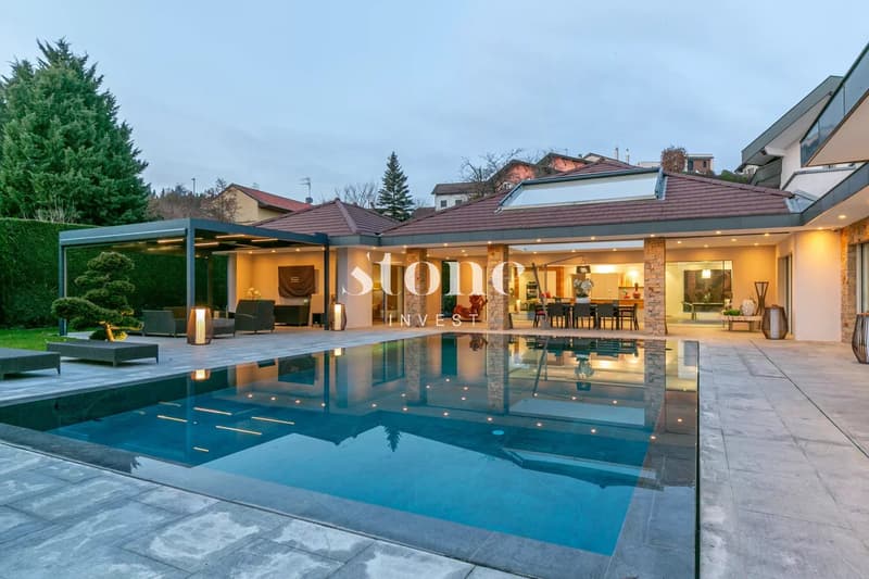 Villa de prestige, avec piscine, implanté sur un terrain de 2521 m² (2)