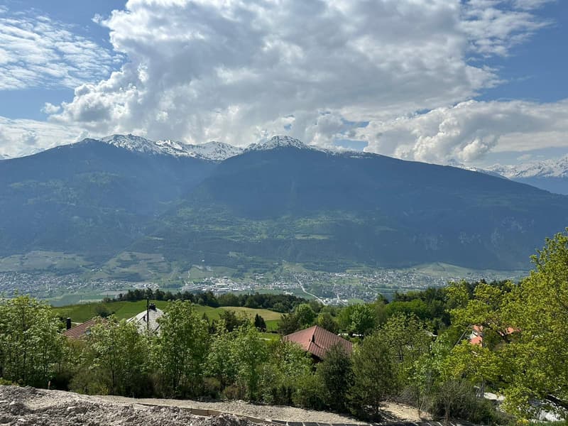 Superbe terrain à bâtir avec vue panoramique à Lens (4)