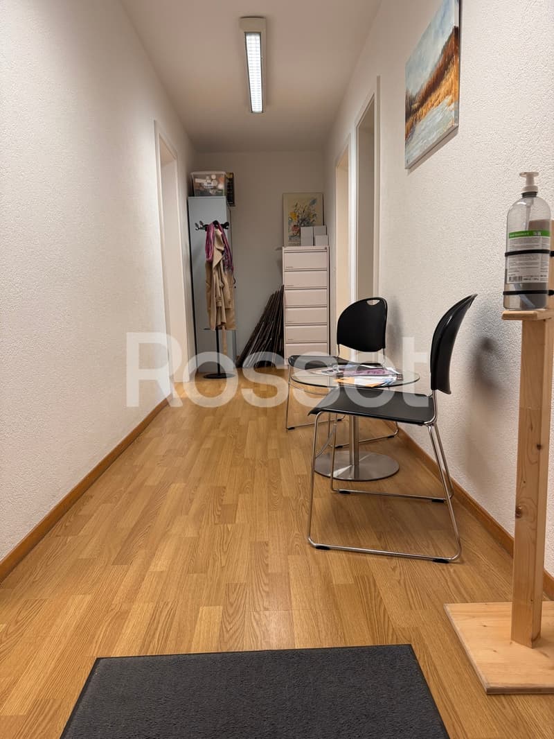 Surface administrative ou logement de 122m2 (6)