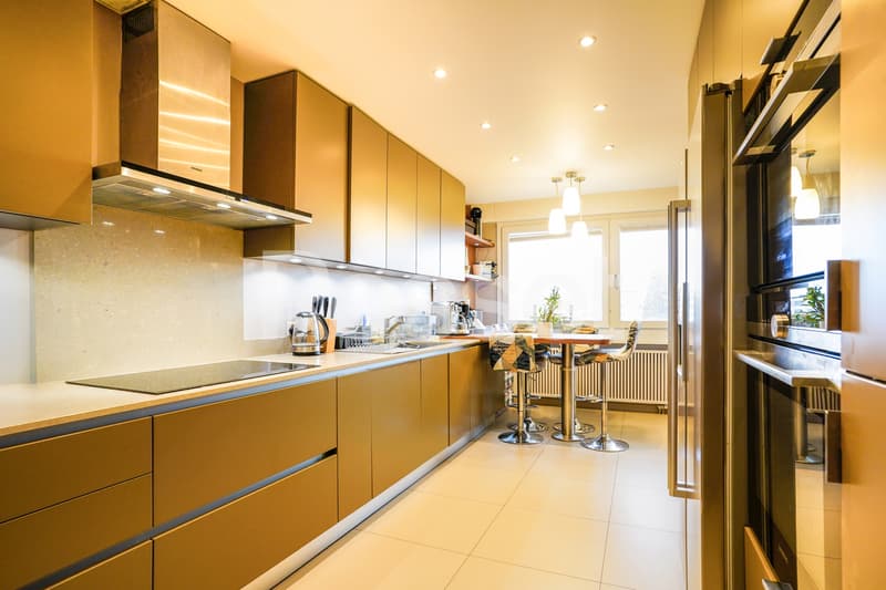 En Exclusivité : Bel appartement de 5 pièces en étage élevé (3)