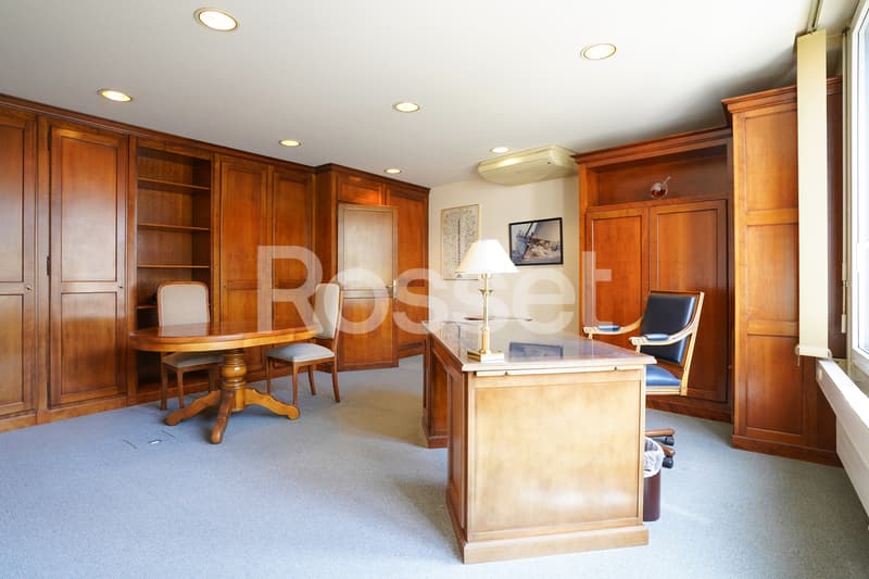Bureaux d'env. 252m² au 3ème étage (2)