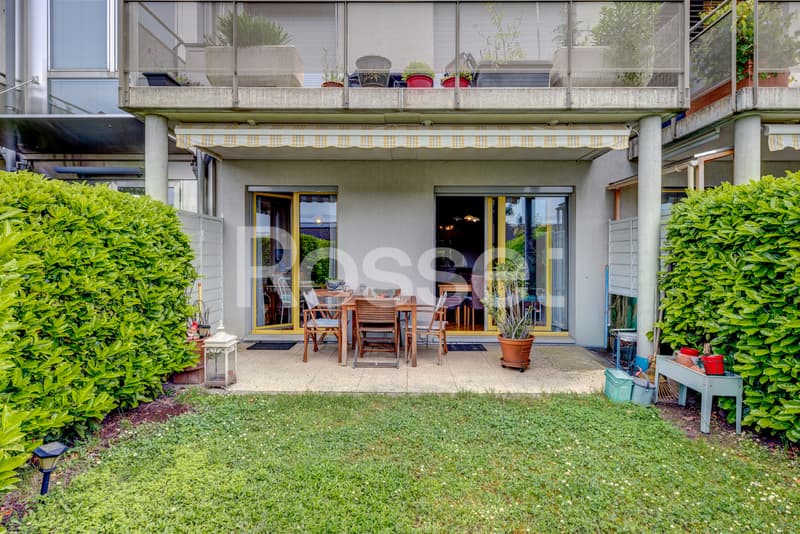 En Exclusivité : Charmant appartement avec terrasse et jardin à Bernex (1)