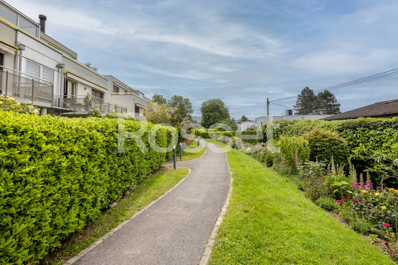 En Exclusivité : Charmant appartement avec terrasse et jardin à Bernex (12)