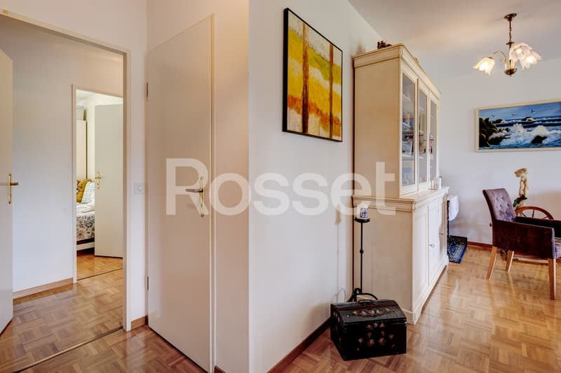 En Exclusivité : Charmant appartement avec terrasse et jardin à Bernex (8)