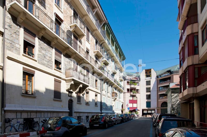 Bureaux d'env. 30 m² au rez-inférieur (3)
