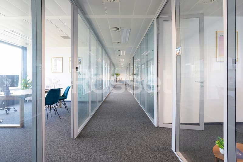 Bureaux d'env. 570 m² au 5ème étage (3)