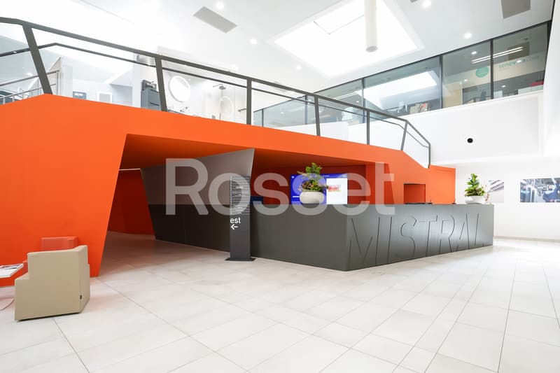 Bureaux d'env. 570 m² au 5ème étage (7)