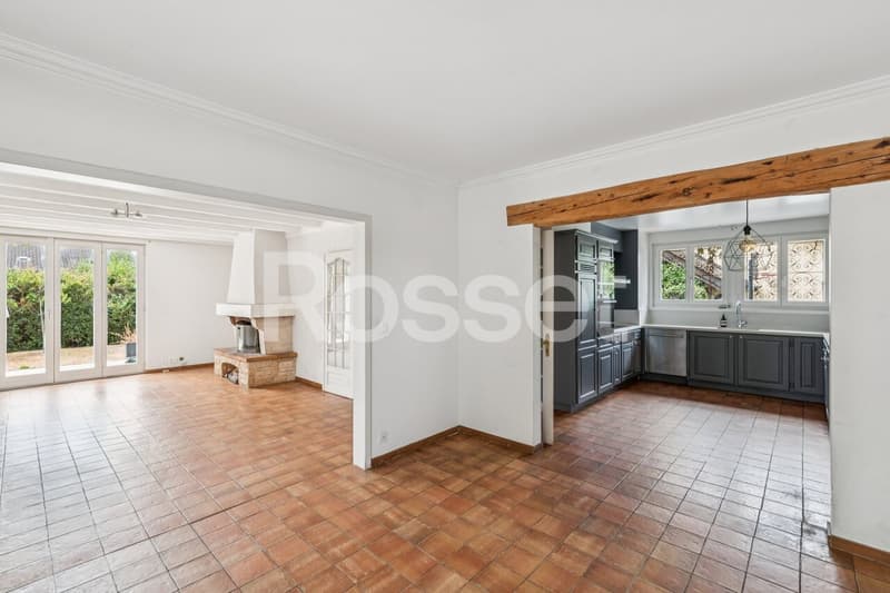 En Exclusivité : Maison familiale individuelle au coeur de Meinier (2)