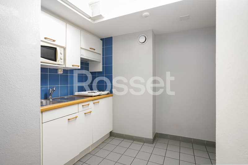 Arcade d'env. 153m² au rez-de-chaussée avec 121 m² au rez-inférieur (7)
