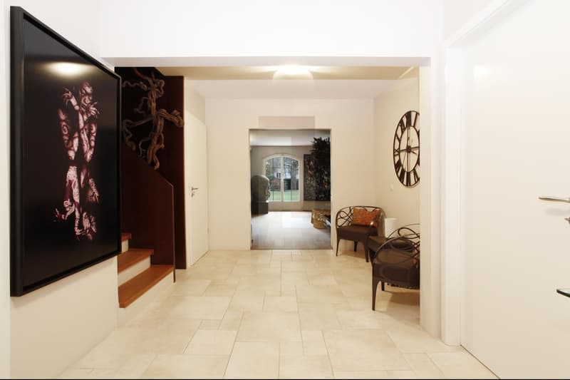 Belle maison familiale avec piscine & dépendance (8)