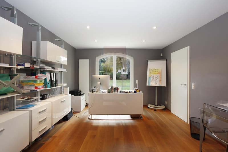 Belle maison familiale avec piscine & dépendance (5)