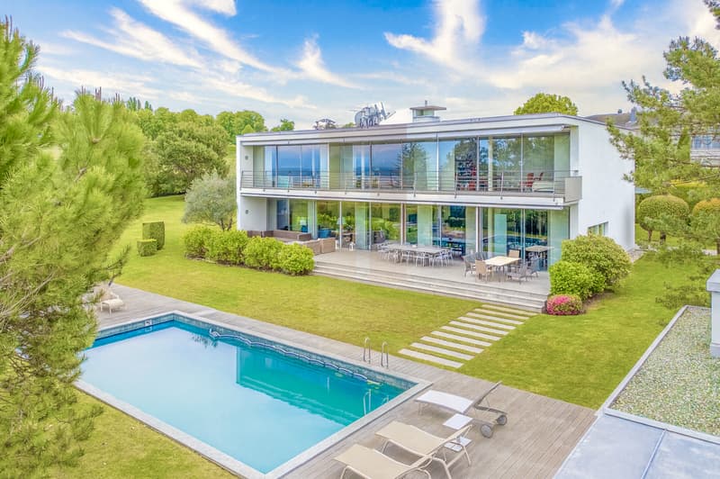 Maison d'architecte à Cologny avec piscine et vue lac (2)