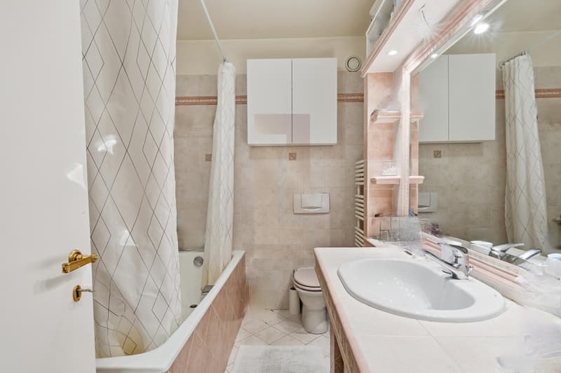Prestigieux appartement traversant à Champel (11)