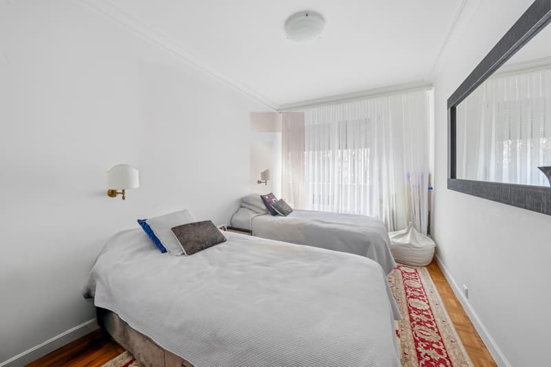 Prestigieux appartement traversant à Champel (10)