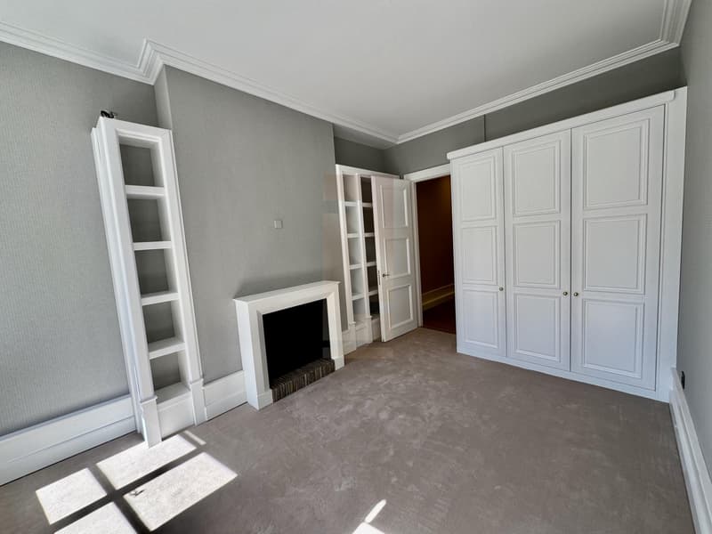 Superbe appartement rénové au coeur de la vieille ville (7)