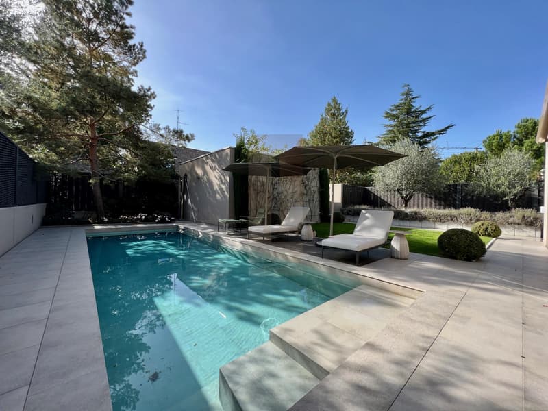 Exclusivité: Magnifique villa contemporaine, clé en mains (3)