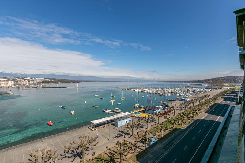 Attique neuf d'exception avec vue panoramique sur lac et Jet d'eau (3)