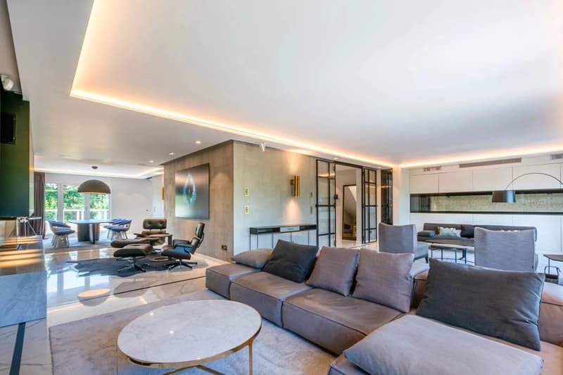 Somptueux attique en duplex rénové ! (2)
