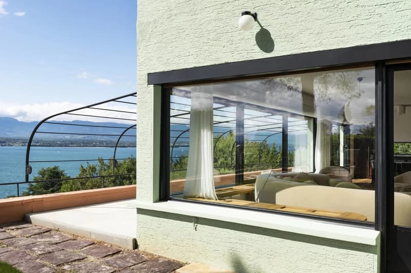 Superbe villa atypique surplombant le lac (7)