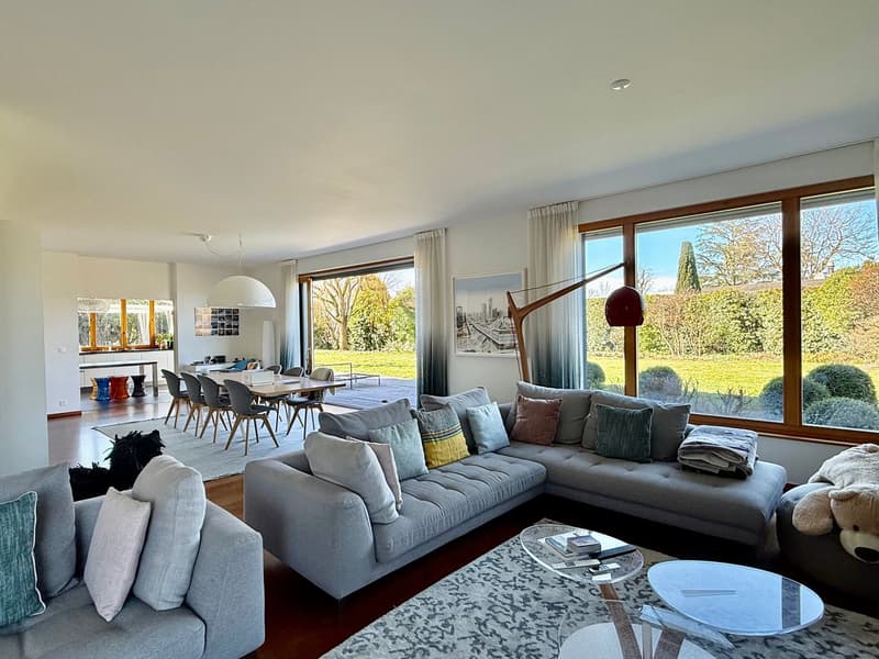 Magnifique villa de 550 m² à Corsier, Élégance, confort et sérénité, grande piscine, parc de 2400 m2 (5)