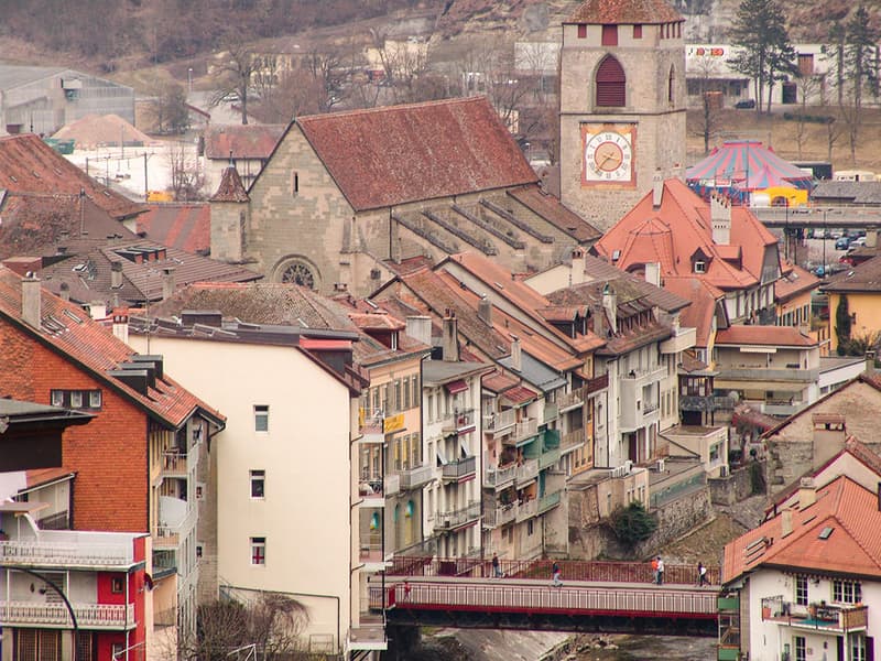 Maison pour investisseur au centre de Moudon (2)
