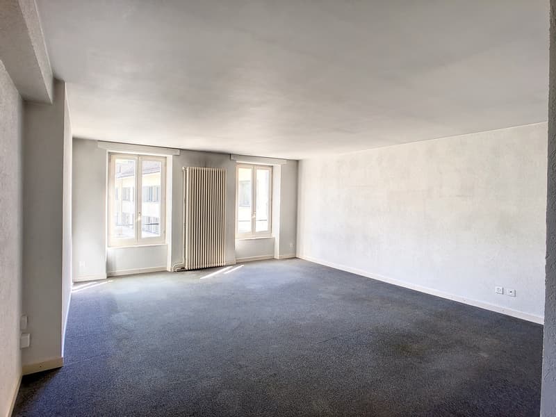 Immeuble mixte de 3779 m3, avec bureaux, dépôt, habitation et garages (12)
