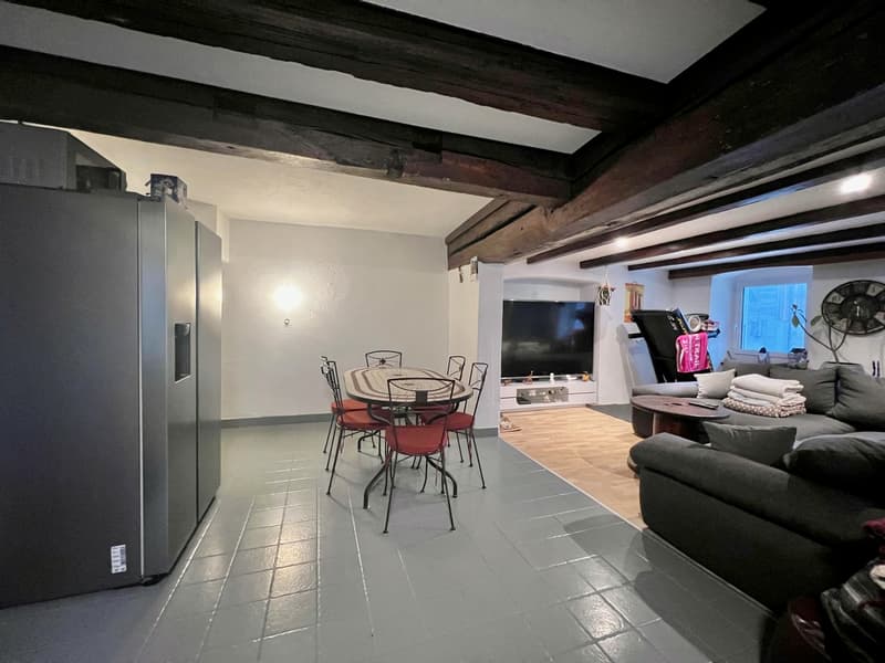 Maison villageoise de 140 m2 avec un grand jardin (4)