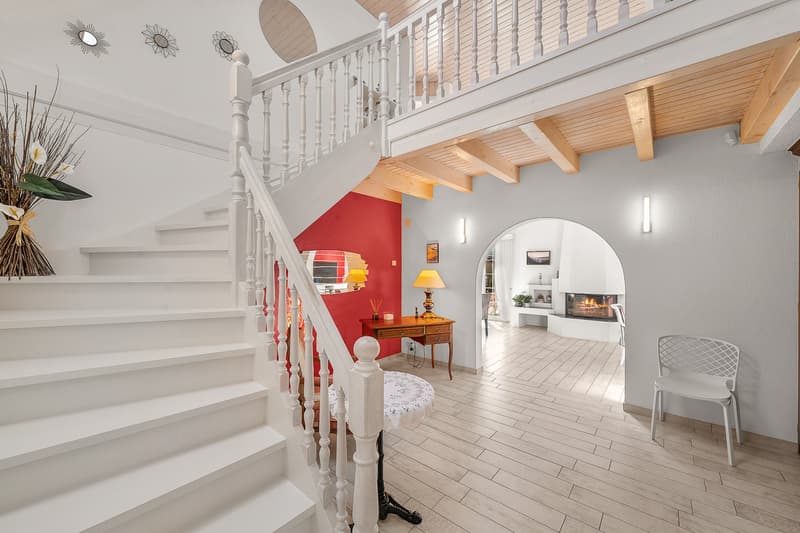 Magnifique villa située dans quartier résidentiel (9)