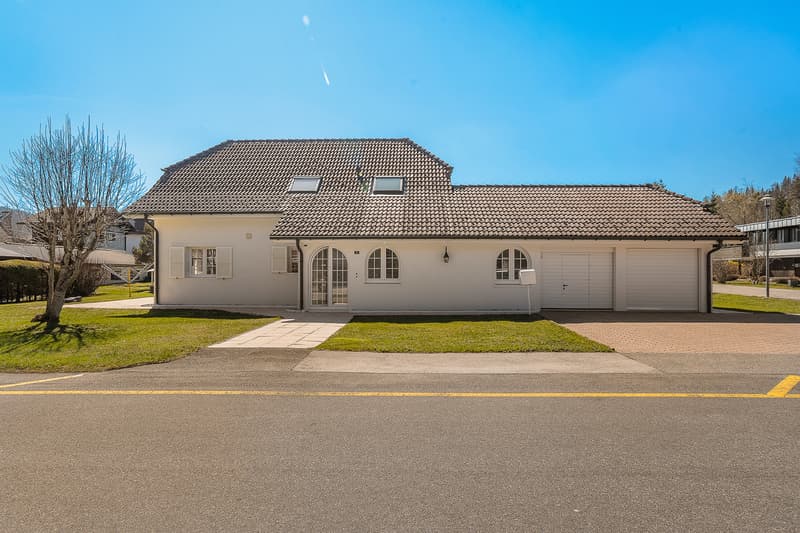 Magnifique villa située dans quartier résidentiel (2)